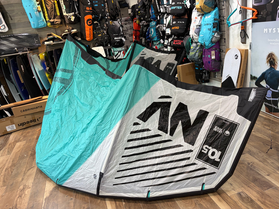 2019 Liquid Force NV 10.5m Kite Used