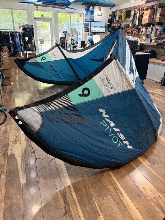 2025 Naish Pivot 9m Kite Used (Blue)