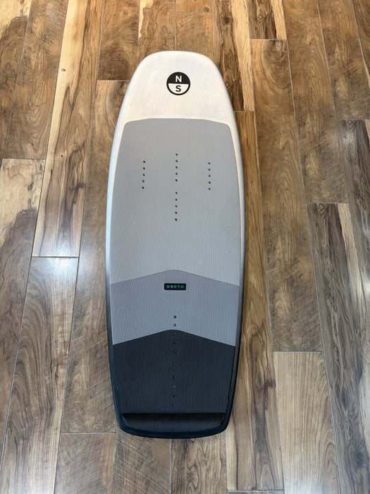 North Scoop Foil Board 135x49 Used