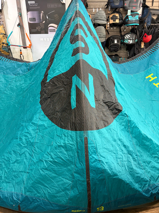 2026 North Reach 13m Kite Used Turquoise