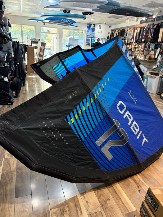 Used North Orbit 12m kite in blue, 2025 model