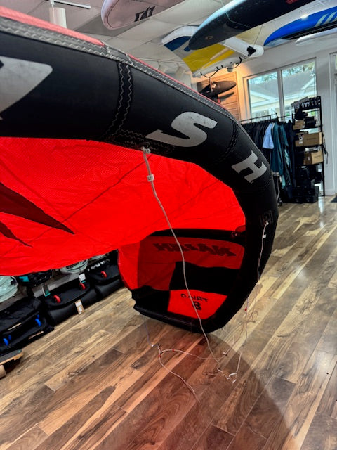 Naish 24/25 Triad 8m Kite Red USED
