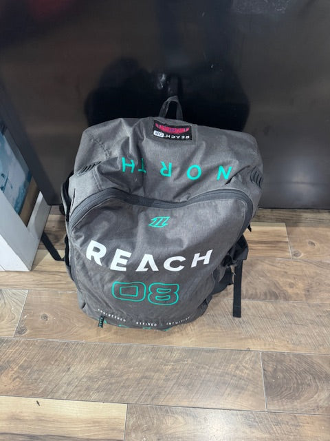 2021 North Reach 8m Kite Used Red