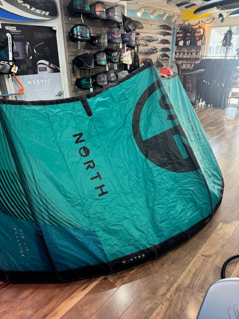 2024 North Orbit 10m Kite Used green/blue