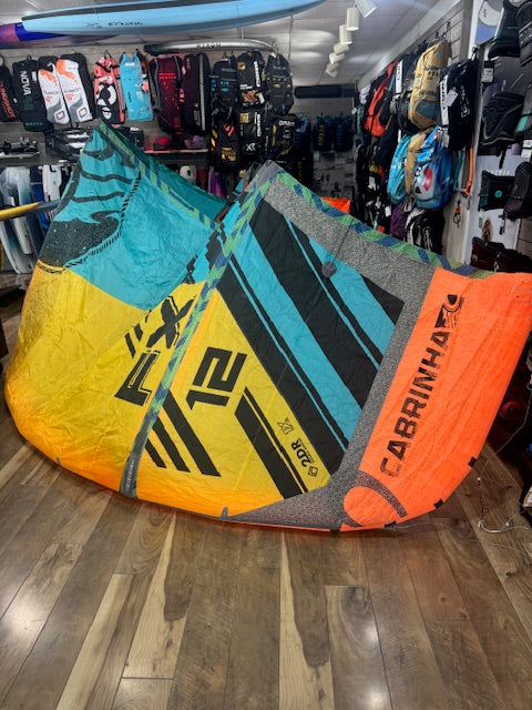 Cabrinha FX12m Used with new Airush Apex 142cm Complete Kiteboarding Package