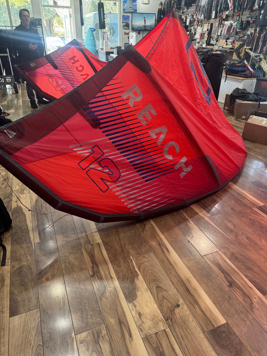 2021 North Reach 12m Kite Used Red