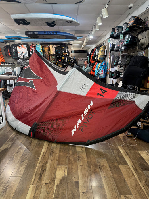 2025 Naish Pivot 14m Kite Used Burgundy, NORTH,USED GEAR - Used kites for sell
