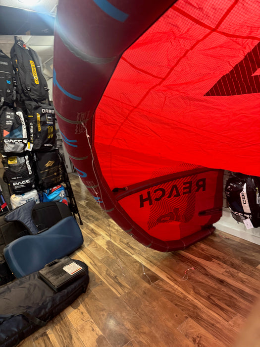 2023 North Reach 10m Kite Used Red, NORTH,USED GEAR - Used kites for sell