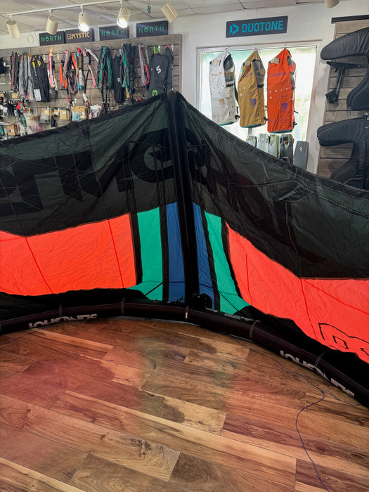 2017 Slingshot SST 8m Kite Used, SLINGSHOT,USED GEAR - Used kites for sell
