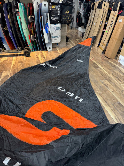 Slingshot UFO V3 8m Kite Used, SLINGSHOT,USED GEAR - Used kites for sell