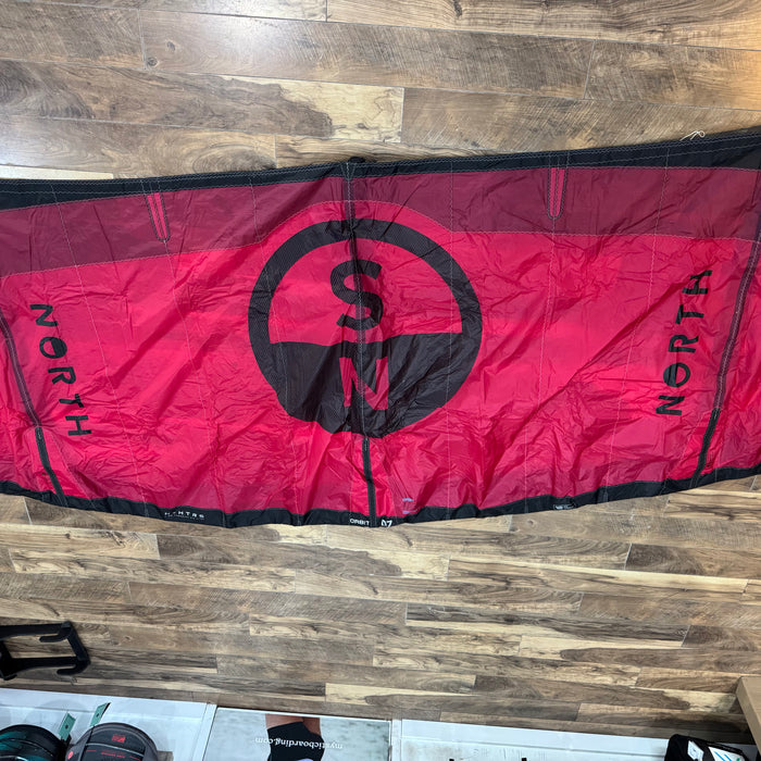 2025 North Orbit 7m Kite Used Red