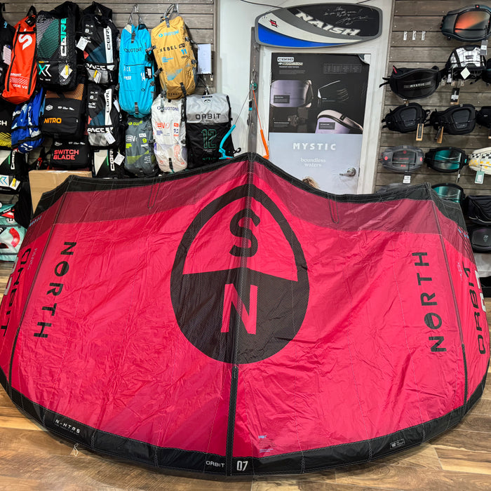 2025 North Orbit 7m Kite Used Red