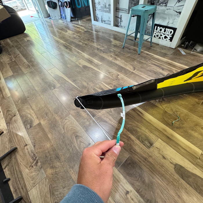 2025 North Reach 8m Kite Used Yellow
