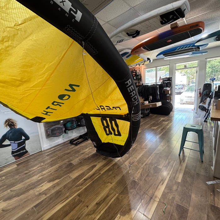 2025 North Reach 8m Kite Used Yellow