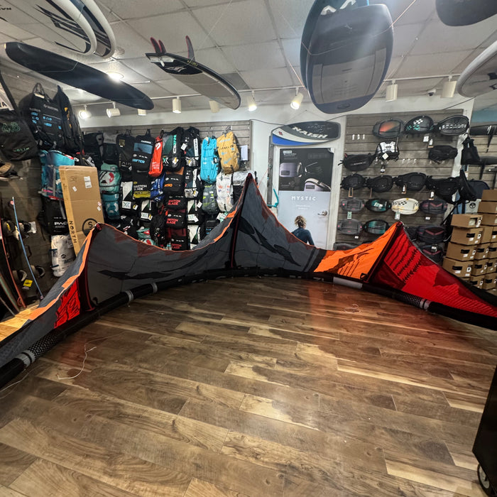 2019 Naish Pivot 12m Kite Used