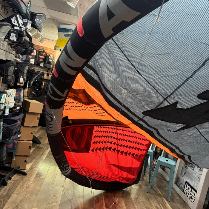 2019 Naish Pivot 12m Kite Used