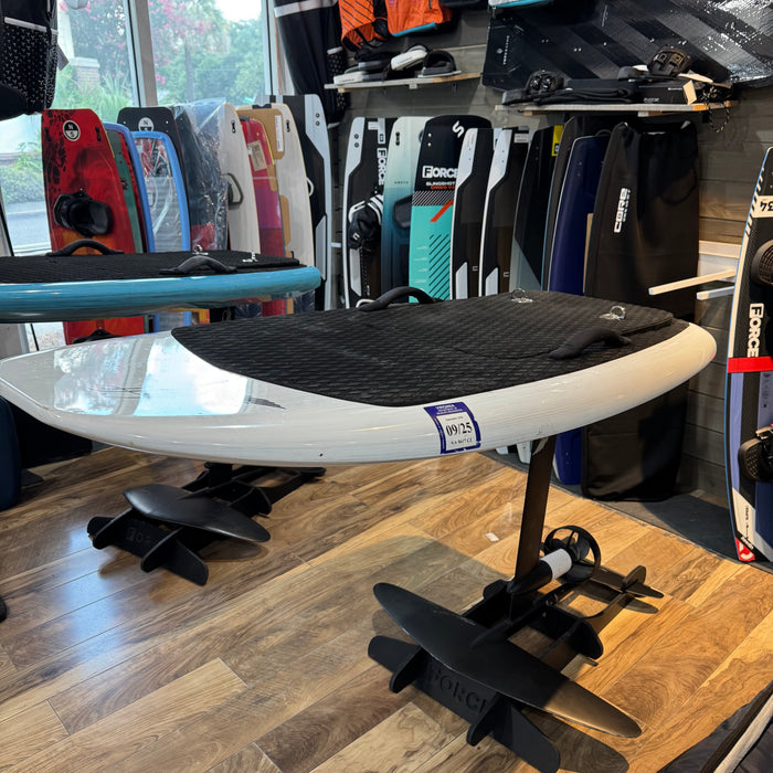 Used Lift Electric Foil Gen 3 5.4 White Carbon Full Range