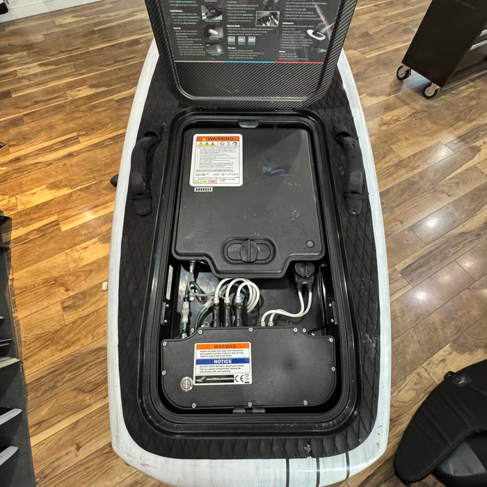 Used Lift Electric Foil Gen 3 5,6 White Carbon full range