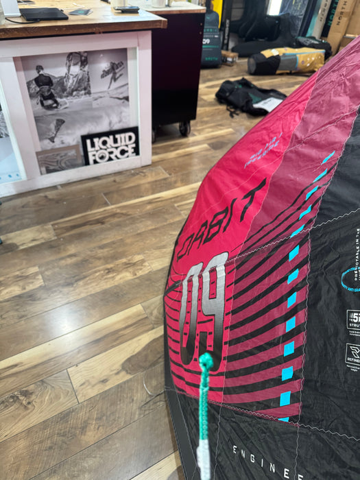 2025 North Orbit 9m Kite Used Rubine Red