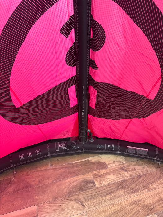 2025 North Orbit 9m Kite Used Rubine Red