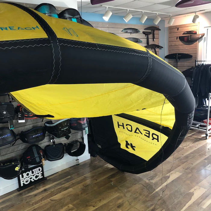 2024 North Reach 11M Kite Used Yellow