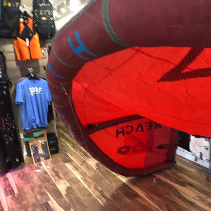 2021 North Reach 9m Kite Used Red
