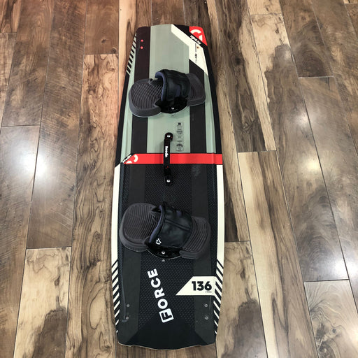 Reedin KevPro V4 Kiteboard 136x41.5 USED Complete, Reedin,USED GEAR - Boards