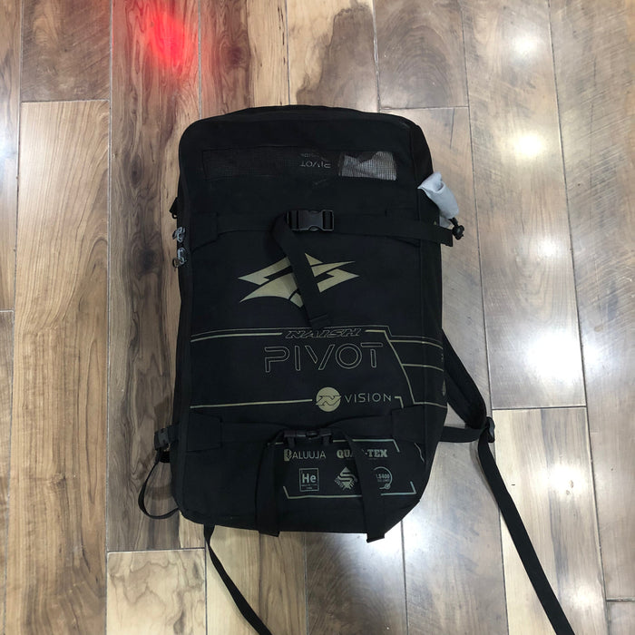 2024 Naish Pivot NVision kite 9m Used, NAISH,USED GEAR - Used kites for sell