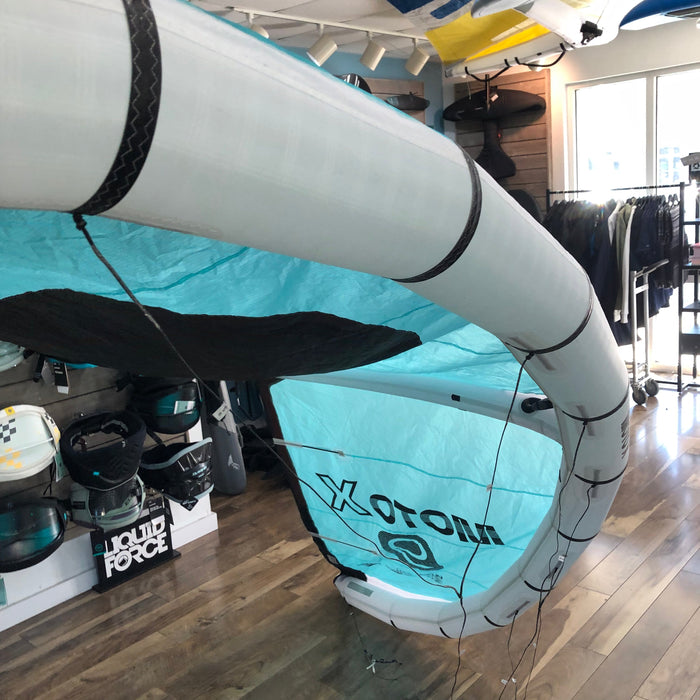 2025 Cabrinha Moto X Apex 9m Kite Used, CABRINHA,USED GEAR - Used kites for sell