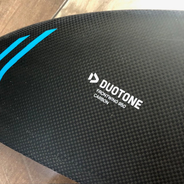 Duotone Pace 4'10" Kite foil board & Duotone Foil 950 front 215 back carbon , Mast AL 60 Fuse Al 70