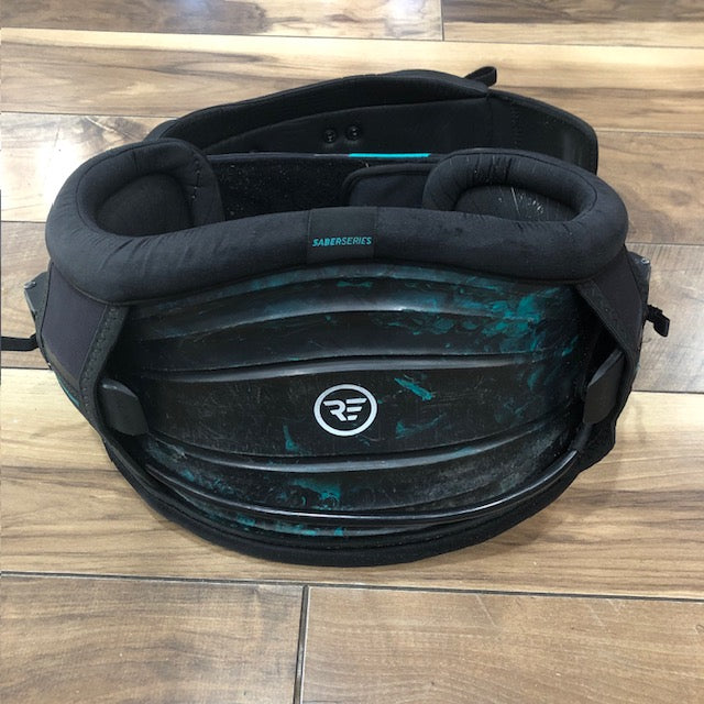 Ride Engine Saber M Harness w/ 12" Unity Mega Spreader Used