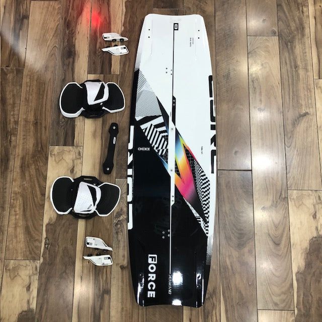 Core Choice 6 TT Kiteboard 136x41 Used w/ Union Pro 4 Straps