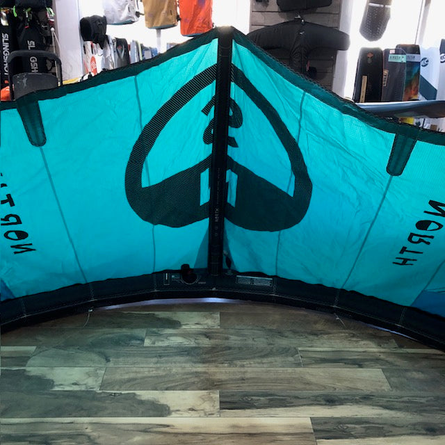2024 North Orbit 8m Kite Used green/blue